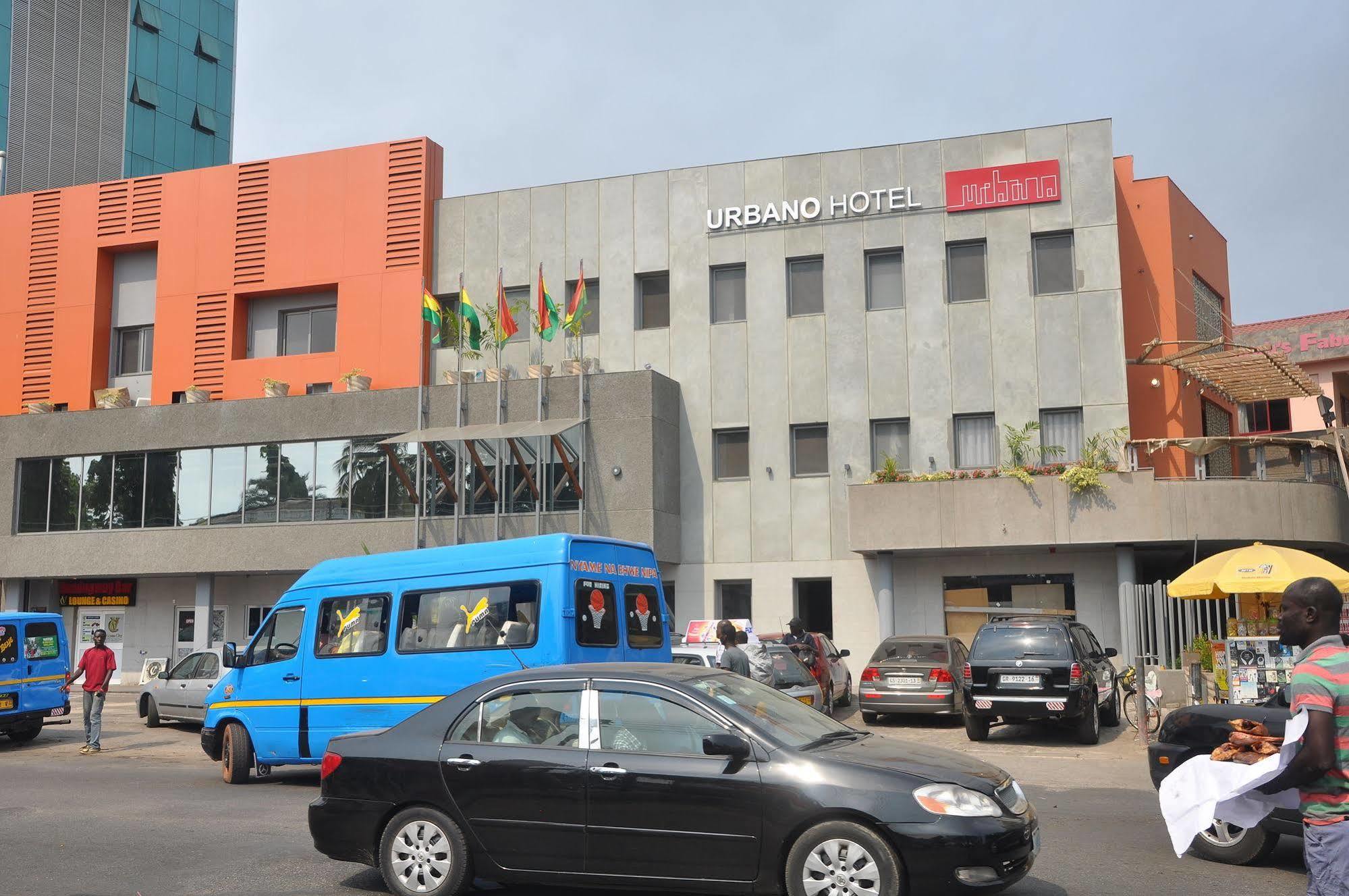 Urbano Hotel By Roots Wiaboman エクステリア 写真
